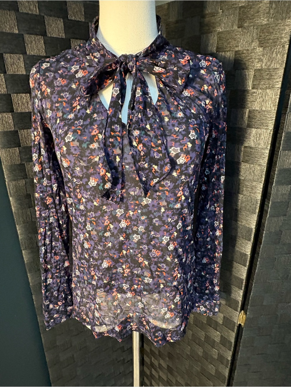 Vintage Mexx Metropolitan Sheer Lined Ditsy Floral Tie Neck Blouse Top L